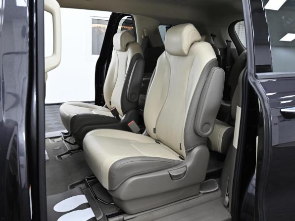 Kia Carnival IV с пробегом 2021 года, цена 3 349 000 рублей, 100000 км, минивэн, Автокод Объявления
