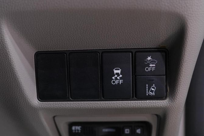 Honda Stepwgn V Рестайлинг с пробегом 2019 года, цена 1 969 000 рублей, 104000 км, минивэн, Автокод Объявления