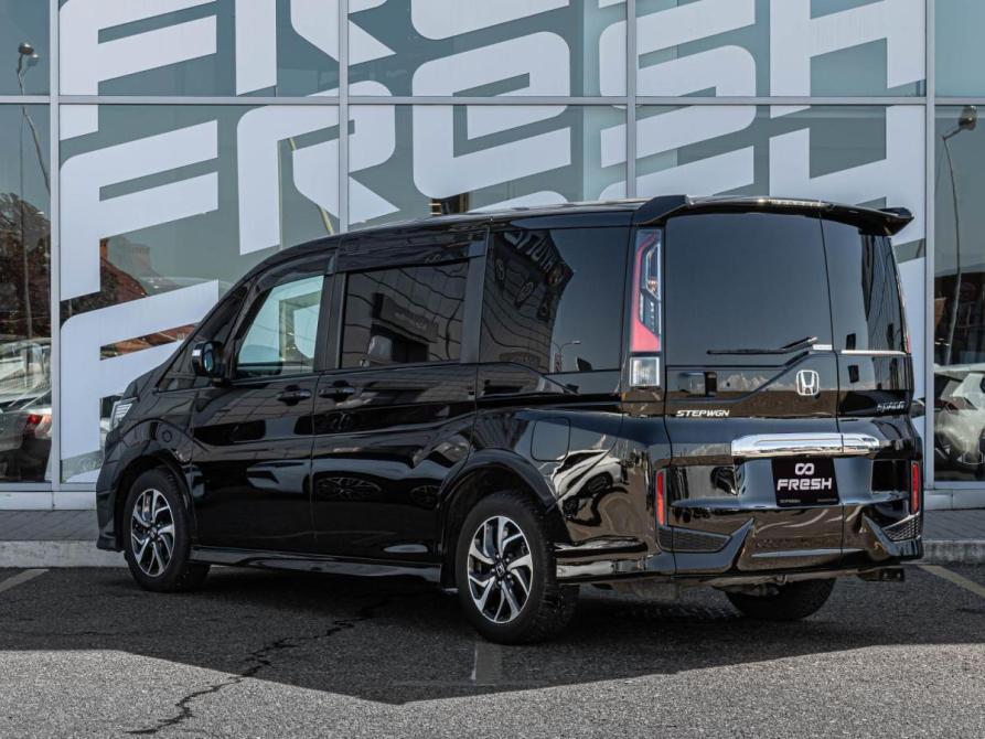 Honda Stepwgn V Рестайлинг Краснодар  - изображение 2