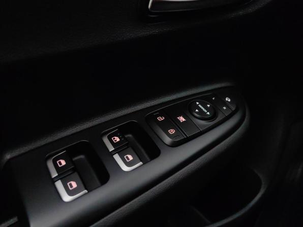Kia Rio IV Рестайлинг с пробегом 2021 года, цена 1 649 000 рублей, 79267 км, седан, Автокод Объявления