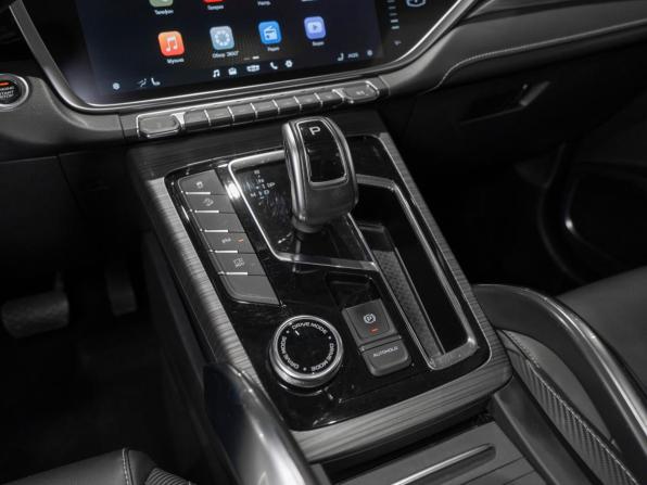 Geely Atlas Pro с пробегом 2024 года, цена 2 345 000 рублей, 31558 км, внедорожник, Автокод Объявления