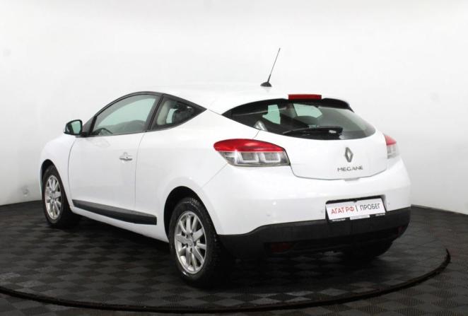 Renault Megane III с пробегом 2011 года, цена 570 000 рублей, 278993 км, хэтчбек, Автокод Объявления