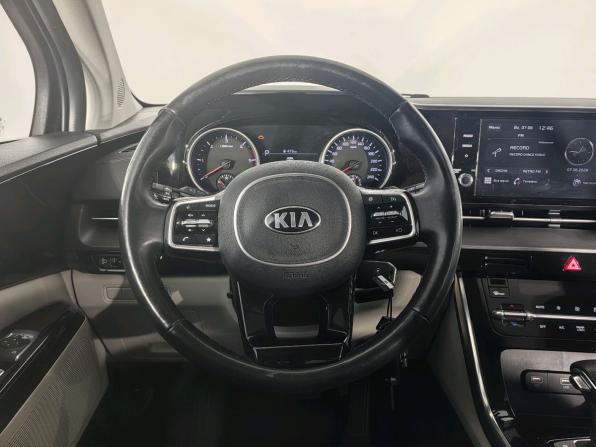 Kia Carnival IV с пробегом 2021 года, цена 3 800 000 рублей, 62000 км, минивэн, Автокод Объявления