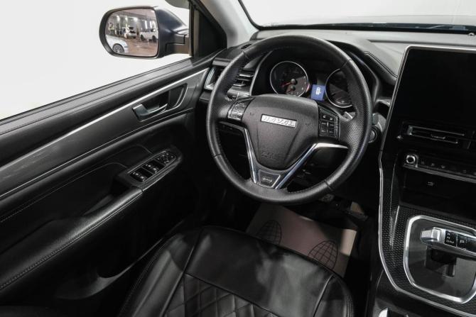 Haval M6 II с пробегом 2024 года, цена 1 799 000 рублей, 49595 км, внедорожник, Автокод Объявления