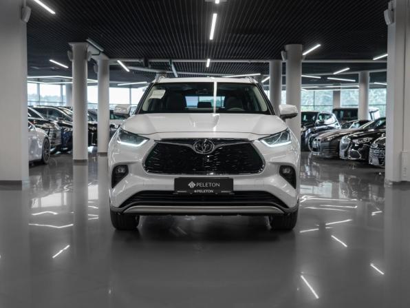 Toyota Highlander IV (XU70) с пробегом 2026 года, цена 5 380 000 рублей, 50 км, внедорожник, Автокод Объявления