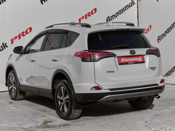 Toyota RAV4 IV (XA40) Рестайлинг с пробегом 2016 года, цена 2 275 000 рублей, 126140 км, внедорожник, Автокод Объявления