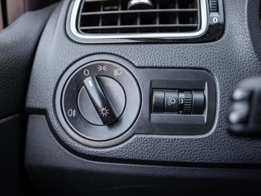 Volkswagen Polo V Рестайлинг Краснодар  - изображение 20