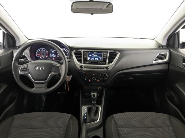 Hyundai Solaris II Рестайлинг с пробегом 2021 года, цена 1 595 000 рублей, 51342 км, седан, Автокод Объявления