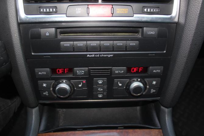Audi Q7 I (4L) с пробегом 2007 года, цена 817 000 рублей, 245842 км, внедорожник, Автокод Объявления