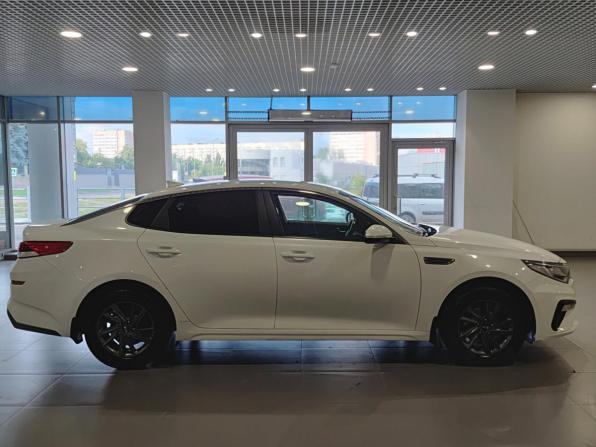 Kia Optima IV Рестайлинг с пробегом 2018 года, цена 1 724 000 рублей, 159699 км, седан, Автокод Объявления