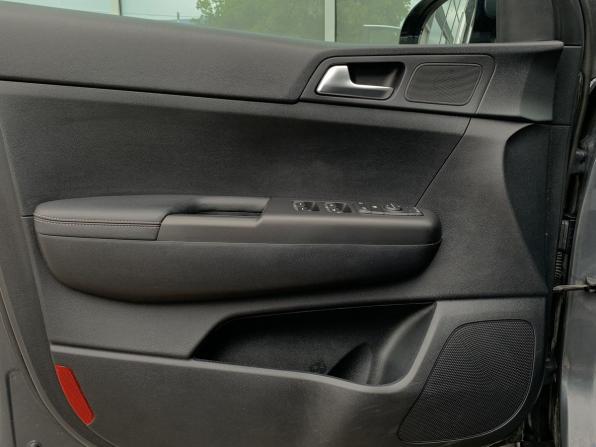 Kia Sportage IV Рестайлинг с пробегом 2019 года, цена 2 349 000 рублей, 79537 км, внедорожник, Автокод Объявления