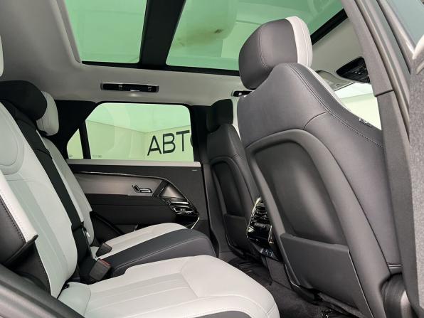 Land Rover Range Rover Sport III с пробегом 2023 года, цена 11 980 000 рублей, 43880 км, внедорожник, Автокод Объявления
