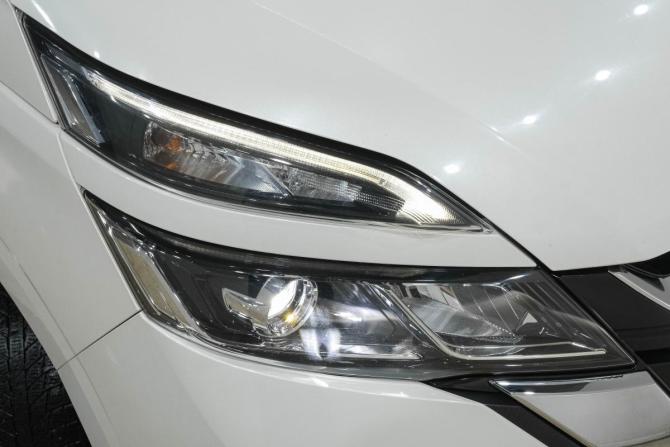 Nissan Serena V (C27) с пробегом 2018 года, цена 1 759 000 рублей, 92400 км, минивэн, Автокод Объявления