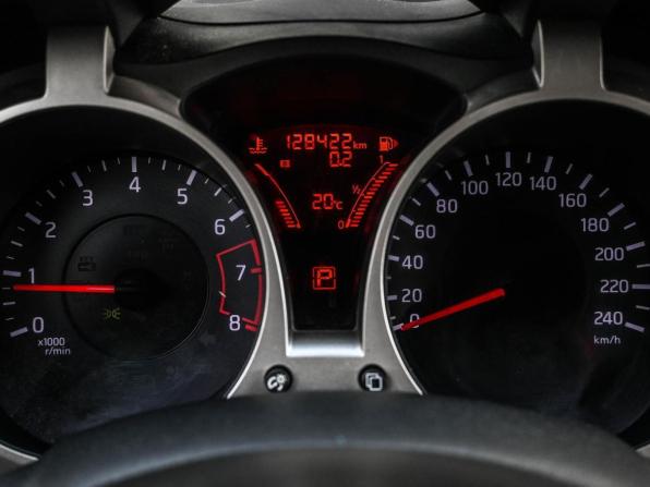 Nissan Juke I с пробегом 2014 года, цена 1 049 000 рублей, 128422 км, внедорожник, Автокод Объявления
