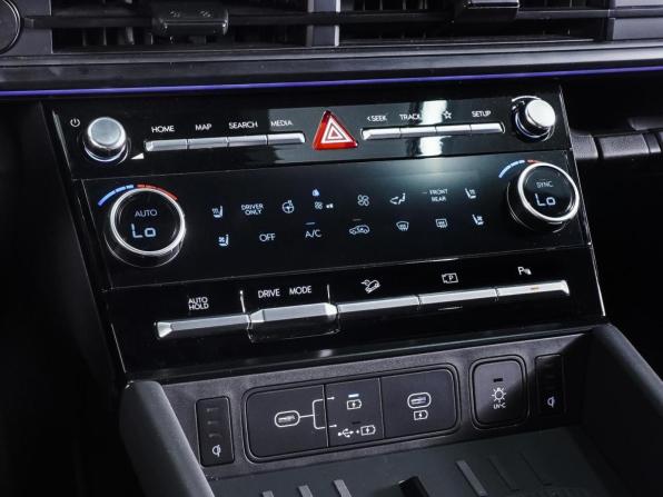 Hyundai Santa Fe V (MX5) с пробегом 2025 года, цена 6 930 000 рублей, 5815 км, внедорожник, Автокод Объявления