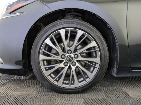 Lexus ES VII с пробегом 2018 года, цена 2 900 000 рублей, 227838 км, седан, Автокод Объявления