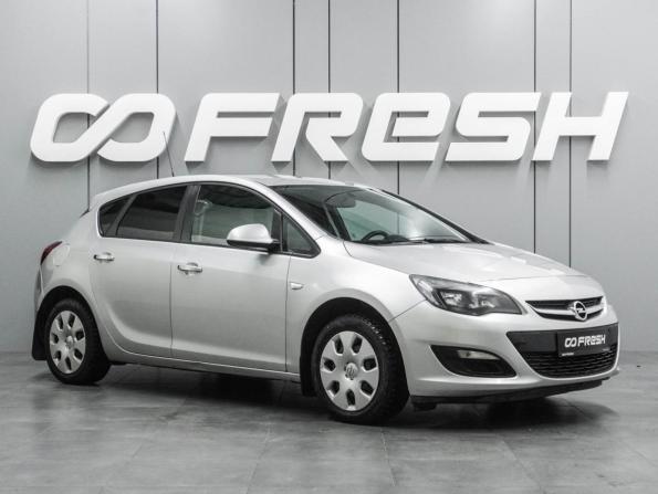 Opel Astra J Рестайлинг с пробегом 2014 года, цена 647 000 рублей, 204622 км, хэтчбек, Автокод Объявления