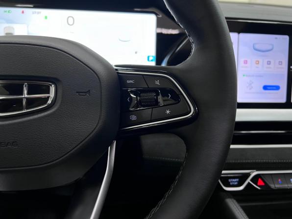 Geely Monjaro I с пробегом 2024 года, цена 3 750 000 рублей, 5811 км, внедорожник, Автокод Объявления
