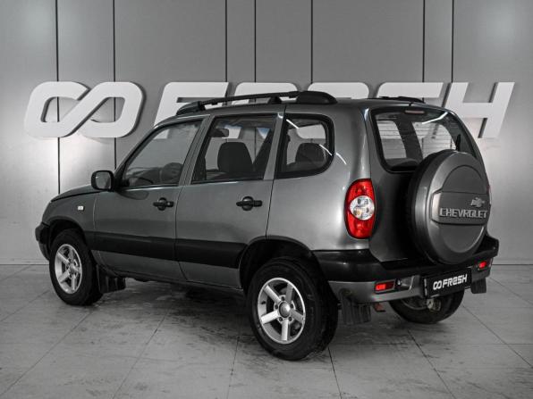 Chevrolet Niva I с пробегом 2005 года, цена 379 000 рублей, 292053 км, внедорожник, Автокод Объявления
