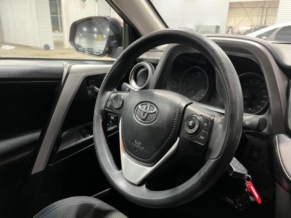 Toyota RAV4 IV (XA40) Рестайлинг с пробегом 2017 года, цена 1 948 000 рублей, 195300 км, внедорожник, Автокод Объявления