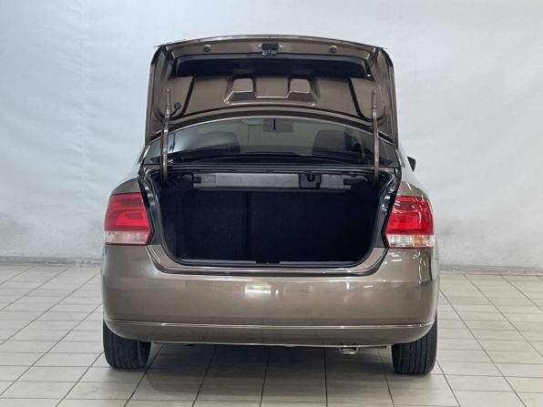 Volkswagen Polo V с пробегом 2015 года, цена 849 000 рублей, 223346 км, седан, Автокод Объявления