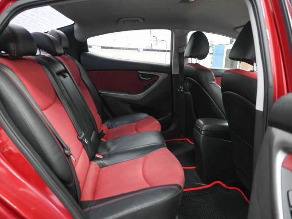 Hyundai Elantra V (MD) с пробегом 2011 года, цена 1 059 900 рублей, 193000 км, седан, Автокод Объявления