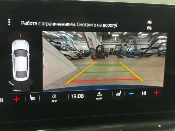Skoda Octavia IV (A8) с пробегом 2021 года, цена 2 149 000 рублей, 171898 км, лифтбек, Автокод Объявления
