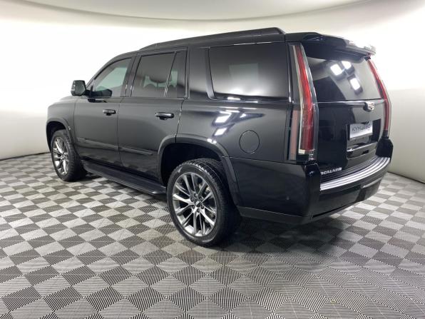 Cadillac Escalade IV с пробегом 2019 года, цена 4 900 000 рублей, 119114 км, внедорожник, Автокод Объявления