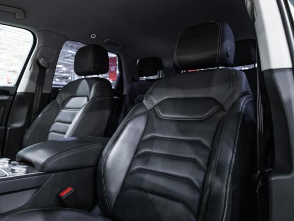 Volkswagen Touareg III с пробегом 2019 года, цена 4 599 777 рублей, 60670 км, внедорожник, Автокод Объявления