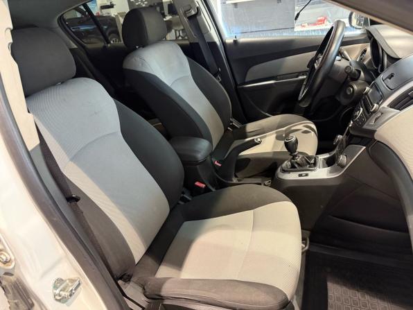Chevrolet Cruze I Рестайлинг с пробегом 2013 года, цена 699 000 рублей, 155000 км, хэтчбек, Автокод Объявления