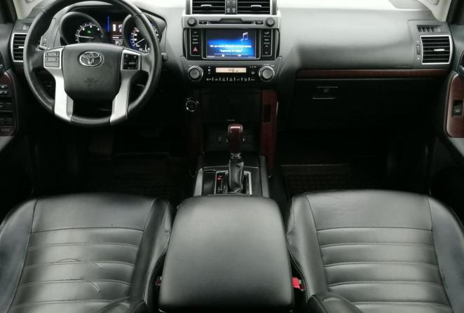 Toyota Land Cruiser Prado 150 Series Рестайлинг 1 с пробегом 2016 года, цена 3 320 000 рублей, 216256 км, внедорожник, Автокод Объявления