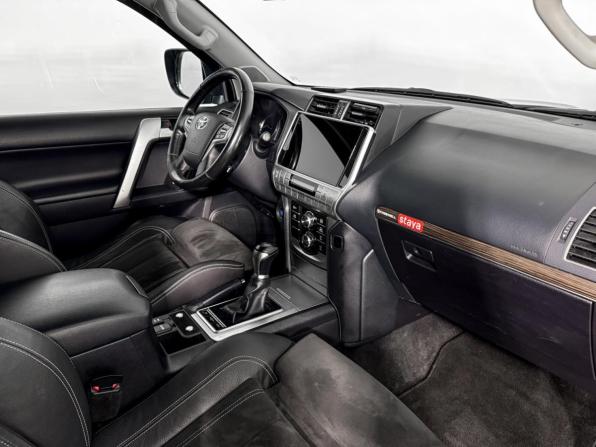 Toyota Land Cruiser Prado 150 Series Рестайлинг 2 с пробегом 2018 года, цена 6 350 000 рублей, 181472 км, внедорожник, Автокод Объявления