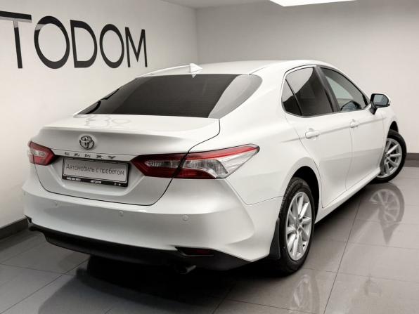 Toyota Camry VIII (XV70) Рестайлинг с пробегом 2021 года, цена 2 325 000 рублей, 130009 км, седан, Автокод Объявления