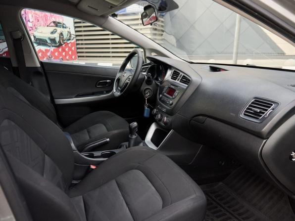 Kia Ceed II с пробегом 2015 года, цена 1 042 000 рублей, 176931 км, универсал, Автокод Объявления