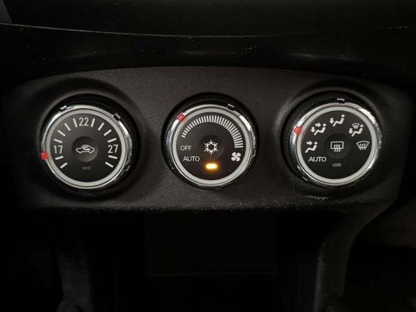 Mitsubishi Outlander II Рестайлинг с пробегом 2009 года, цена 940 000 рублей, 226254 км, внедорожник, Автокод Объявления