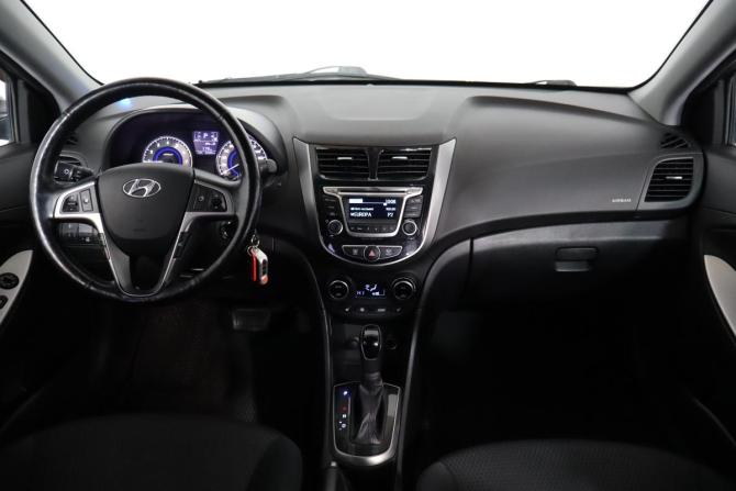 Hyundai Solaris I Рестайлинг с пробегом 2016 года, цена 1 099 000 рублей, 91000 км, хэтчбек, Автокод Объявления