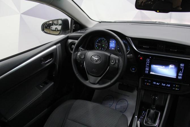 Toyota Corolla XI (E160 E170 E180) Рестайлинг 1 с пробегом 2016 года, цена 1 637 000 рублей, 90161 км, седан, Автокод Объявления