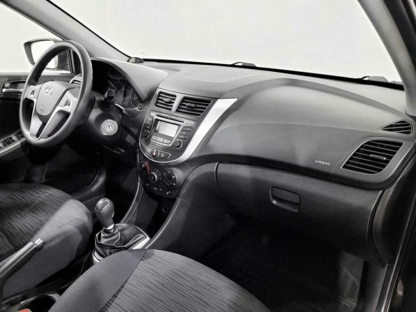 Hyundai Solaris I Рестайлинг с пробегом 2016 года, цена 940 000 рублей, 155454 км, хэтчбек, Автокод Объявления