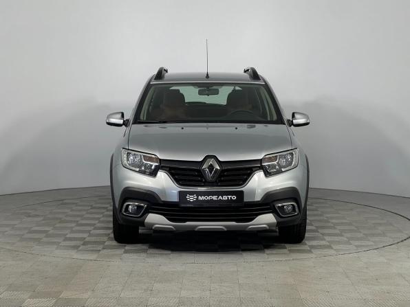 Renault Sandero II Рестайлинг с пробегом 2021 года, цена 1 455 000 рублей, 62870 км, хэтчбек, Автокод Объявления