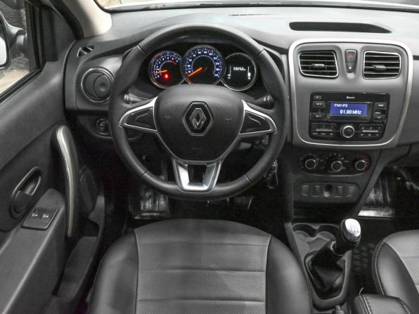 Renault Logan II Рестайлинг с пробегом 2021 года, цена 1 000 000 рублей, 59248 км, седан, Автокод Объявления
