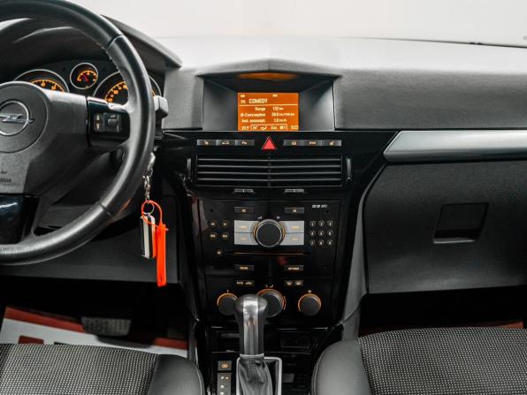 Opel Astra H Рестайлинг с пробегом 2013 года, цена 799 000 рублей, 113060 км, седан, Автокод Объявления