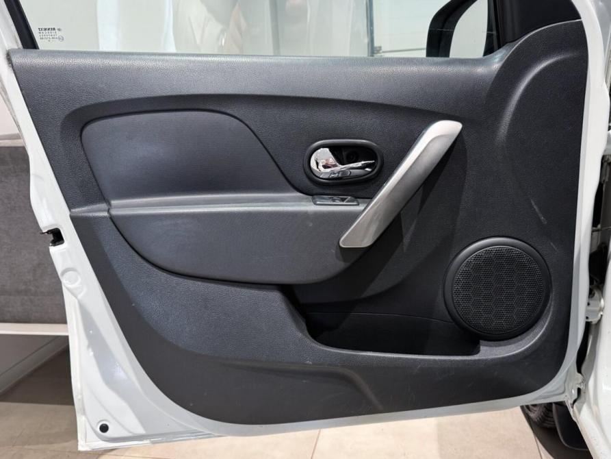 Renault Logan II Екатеринбург  - изображение 11