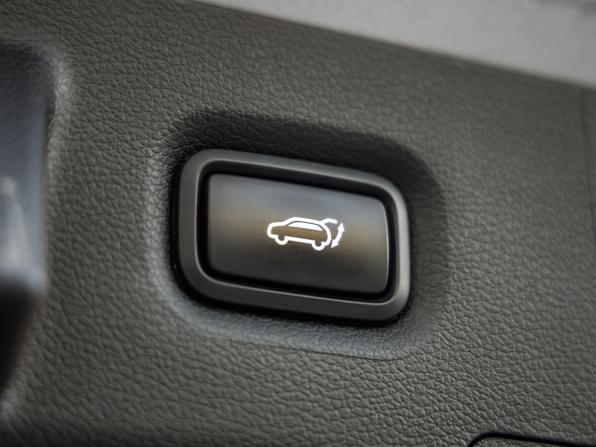 Hyundai Santa Fe IV Рестайлинг с пробегом 2022 года, цена 3 398 000 рублей, 50057 км, внедорожник, Автокод Объявления