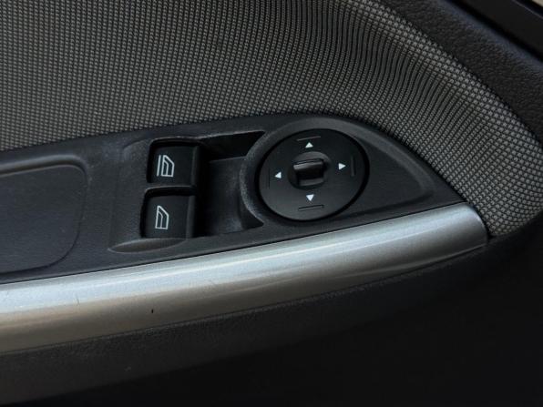 Ford Focus III с пробегом 2012 года, цена 690 000 рублей, 202993 км, хэтчбек, Автокод Объявления