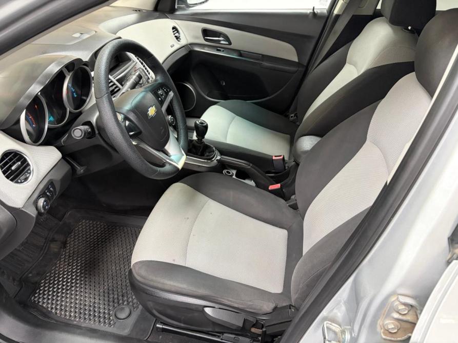 Chevrolet Cruze I Киров  - изображение 9
