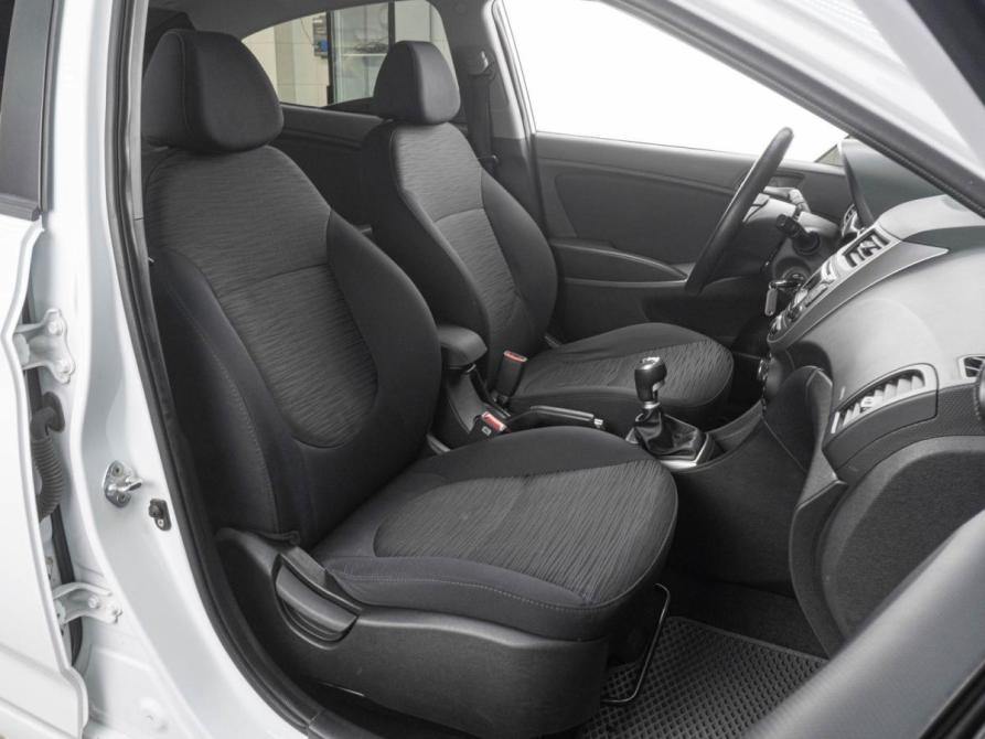 Hyundai Solaris I Тюмень  - изображение 8