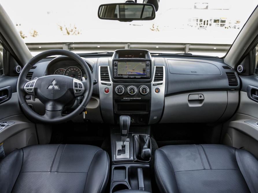 Mitsubishi Pajero Sport II Рестайлинг Волгоград  - изображение 13