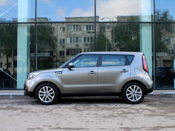 Kia Soul II Рестайлинг с пробегом 2018 года, цена 1 725 000 рублей, 64066 км, хэтчбек, Автокод Объявления