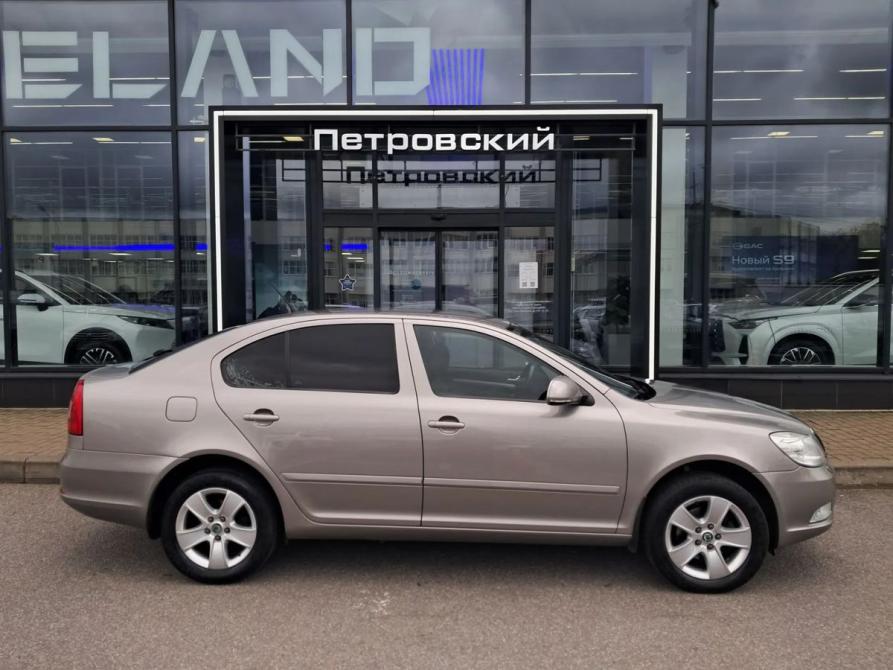 Skoda Octavia II (A5) Рестайлинг Санкт-Петербург  - изображение 5