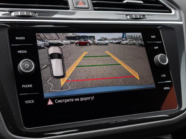 Volkswagen Tiguan II Рестайлинг с пробегом 2021 года, цена 2 840 000 рублей, 46482 км, внедорожник, Автокод Объявления